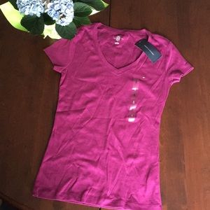 V-neck tee